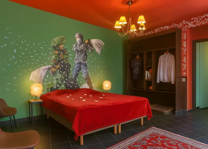 Walled Off Hotel Parigi